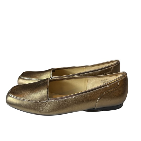 Bandolino Metallic Gold vegan leather Loafers women’s size 7.5M - Picture 1 of 9